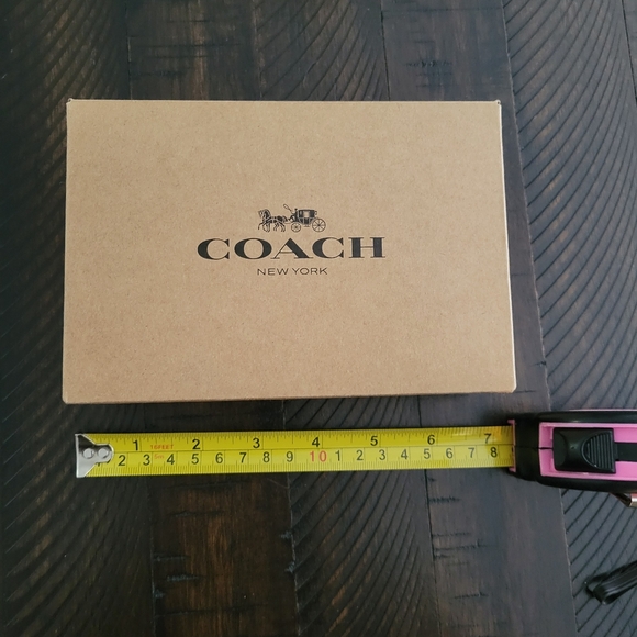 🌟NEW🌟Coach🌟Gift Box  - Picture 2 of 3